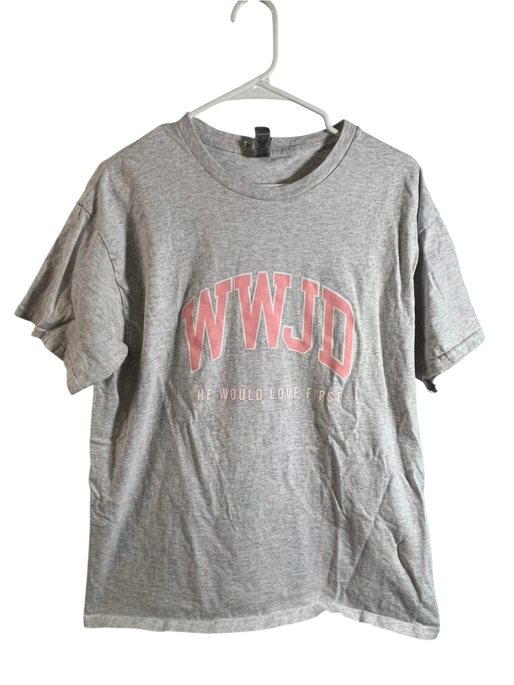 Gildan Ultra Cotton Unisex Size Large T-Shirt Gray Light Pink WWJD He Would Love